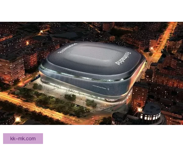 皇马发布伯纳乌球场伸缩草坪系统演示视频展现技术创新与球场升级