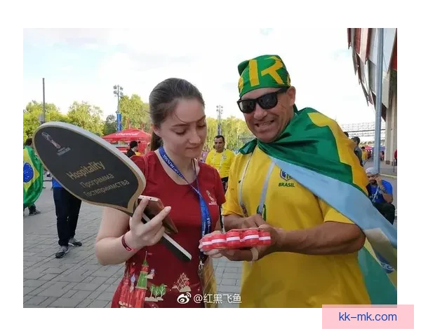 世界杯官方志愿者服装正式揭晓展现赛事文化青春风采引发全球瞩目